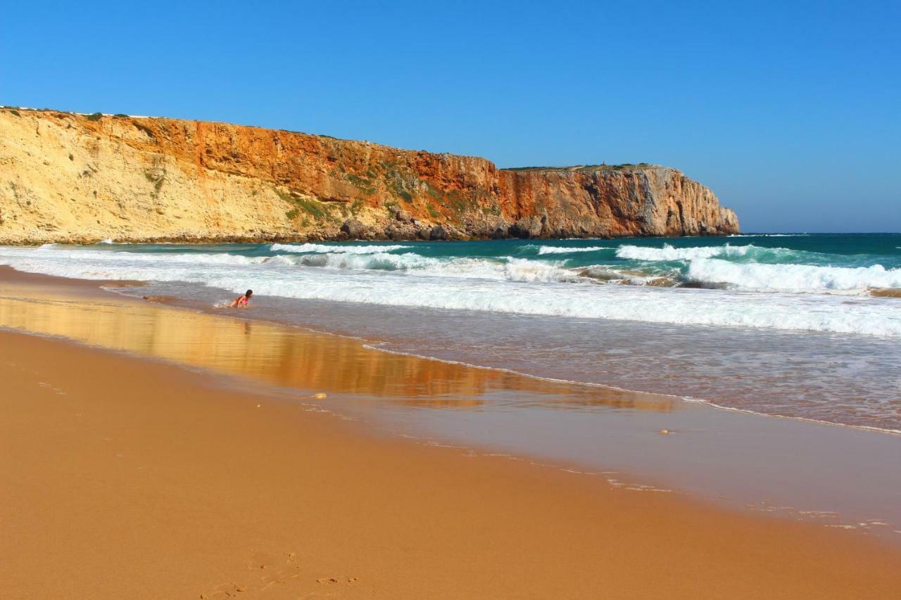 Sagres Sunny Room With Private Bathroom 300M From The Beach Exterior foto