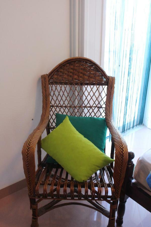 Sagres Sunny Room With Private Bathroom 300M From The Beach Exterior foto